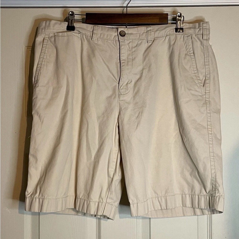 Tommy Hilfiger Beige Classic Mens Chino Shorts 38x9.5 Cotton Lightweight Casual
